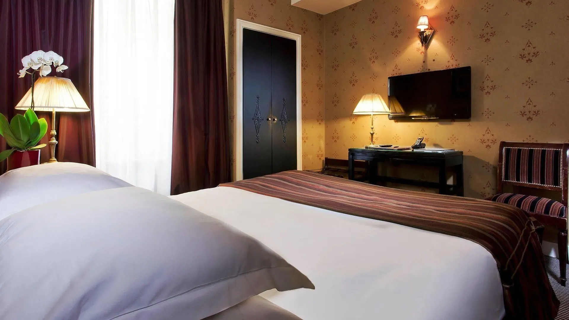 ***  Hotel Residence Des Arts Paris France